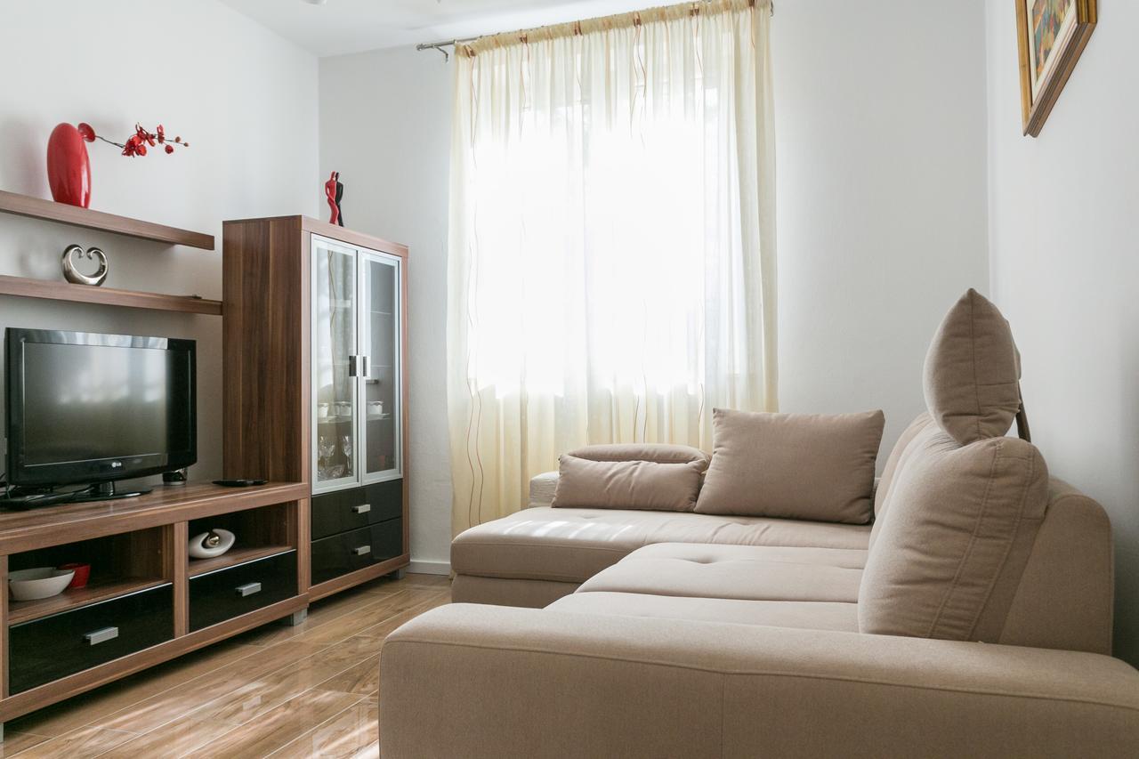Guesthouse Tonko دوبروفينك المظهر الخارجي الصورة